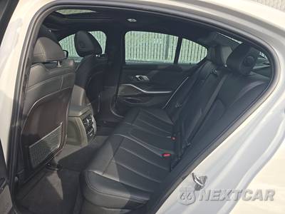 2023 BMW 3 Series Sedan 330e M SPORT LINE - zdjęcie 13 z 21 - miniatura