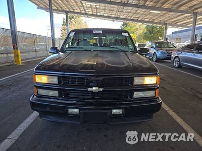 2000 Chevrolet Tahoe Limited 1SC - zdjęcie 2 z 19 - miniatura