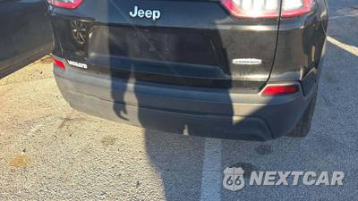 2019 Jeep Cherokee Latitude - zdjęcie 22 z 31 - miniatura
