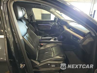 2019 Audi e-tron Prestige - zdjęcie 8 z 25 - miniatura