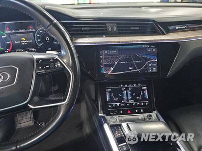 2019 Audi e-tron Prestige - zdjęcie 11 z 25 - miniatura