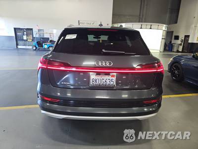 2019 Audi e-tron Prestige - zdjęcie 5 z 25 - miniatura