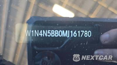 2021 Mercedes-Benz AMG GLA 35 4MATIC - zdjęcie 17 z 19 - miniatura