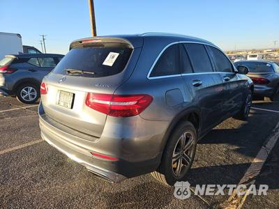 2018 Mercedes-Benz GLC 300 4MATIC - zdjęcie 4 z 17 - miniatura