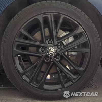 2025 Toyota Camry SE - zdjęcie 30 z 32 - miniatura