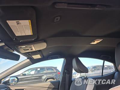 2025 Toyota Camry SE - zdjęcie 18 z 32 - miniatura