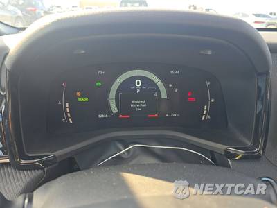 2025 Toyota Camry SE - zdjęcie 16 z 32 - miniatura