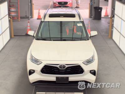 2021 Toyota Highlander XLE - zdjęcie 2 z 24 - miniatura