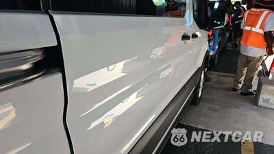 2026 Ford Transit Passenger Van XLT Low Roof 148.0" WB - zdjęcie 23 z 26 - miniatura