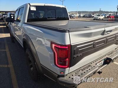 2017 Ford F-150 Raptor Crew Cab Short Bed - zdjęcie 6 z 31 - miniatura