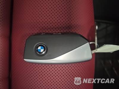 2025 BMW 5 Series Sedan 530i xDrive - zdjęcie 21 z 22 - miniatura