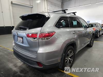 2016 Toyota Highlander XLE - zdjęcie 4 z 39 - miniatura