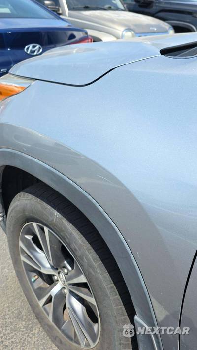 2016 Toyota Highlander XLE - zdjęcie 34 z 39 - miniatura