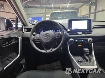 2024 Toyota RAV4 Hybrid LE - zdjęcie 14 z 23 - miniatura
