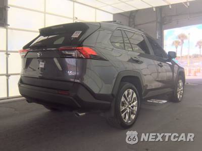 2025 Toyota RAV4 XLE Premium - zdjęcie 4 z 51 - miniatura