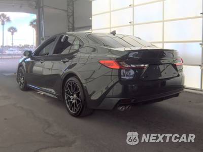 2025 Toyota Camry SE - zdjęcie 6 z 24 - miniatura