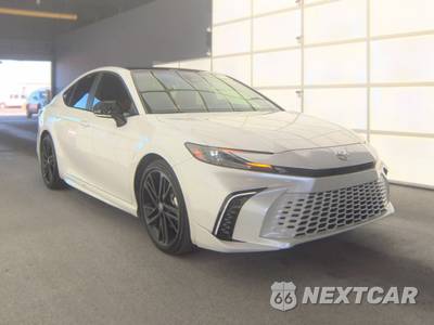 2026 Toyota Camry XSE - zdjęcie 3 z 35 - miniatura