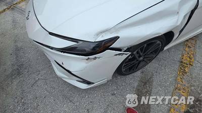 2026 Toyota Camry XSE - zdjęcie 18 z 35 - miniatura