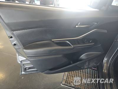 2021 Toyota C-HR LE - zdjęcie 9 z 33 - miniatura