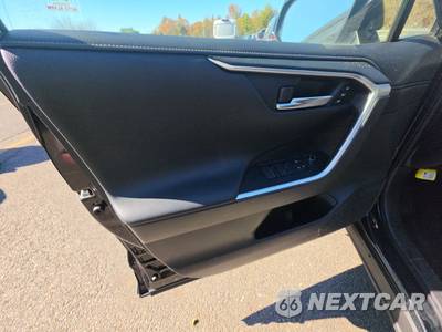 2020 Toyota RAV4 Limited - zdjęcie 9 z 41 - miniatura