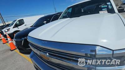 2016 Chevrolet Silverado 2500HD WT Crew Cab Long Bed 1WT - zdjęcie 22 z 31 - miniatura