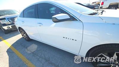 2020 Chevrolet Malibu RS 1SP - zdjęcie 20 z 27 - miniatura