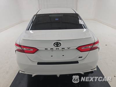 2020 Toyota Camry SE - zdjęcie 5 z 20 - miniatura