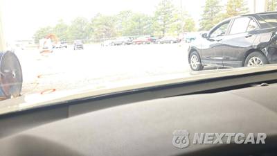 2020 Toyota Camry SE - zdjęcie 19 z 20 - miniatura