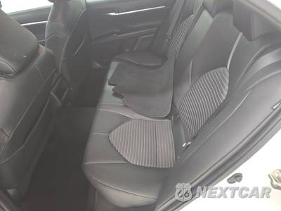2020 Toyota Camry SE - zdjęcie 13 z 20 - miniatura