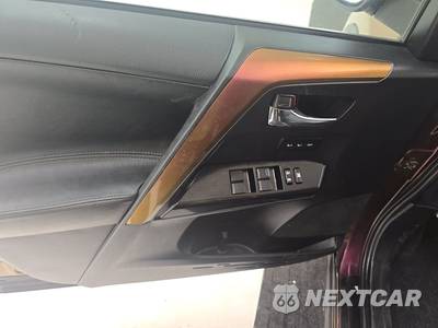 2016 Toyota RAV4 Limited - zdjęcie 9 z 31 - miniatura