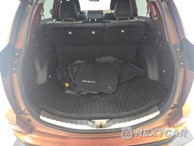 2016 Toyota RAV4 Limited - zdjęcie 16 z 31 - miniatura
