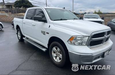 2020 Ram 1500 Classic SLT Crew Cab Short Bed - zdjęcie 3 z 30 - miniatura