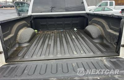 2020 Ram 1500 Classic SLT Crew Cab Short Bed - zdjęcie 20 z 30 - miniatura
