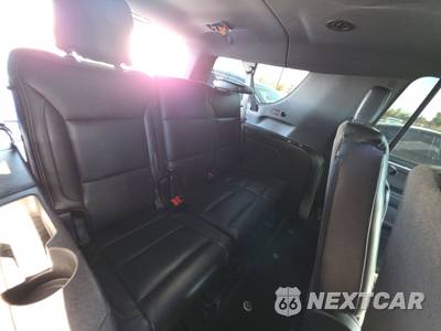2025 Chevrolet Suburban LS 1LS - zdjęcie 14 z 36 - miniatura