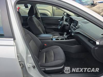 2024 Nissan Altima SV - zdjęcie 8 z 23 - miniatura