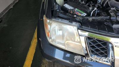 2011 Nissan Frontier SL Crew Cab Medium Bed - zdjęcie 33 z 42 - miniatura