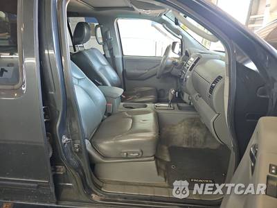 2011 Nissan Frontier SL Crew Cab Medium Bed - zdjęcie 8 z 42 - miniatura