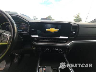 2023 Chevrolet Silverado 1500 LTZ Crew Cab Short Bed 1LZ - zdjęcie 11 z 27 - miniatura