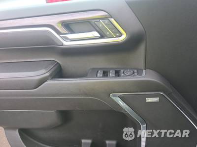 2023 Chevrolet Silverado 1500 LTZ Crew Cab Short Bed 1LZ - zdjęcie 9 z 27 - miniatura