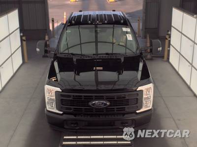 2025 Ford Super Duty F-250 XL Crew Cab Medium Bed - zdjęcie 2 z 20 - miniatura