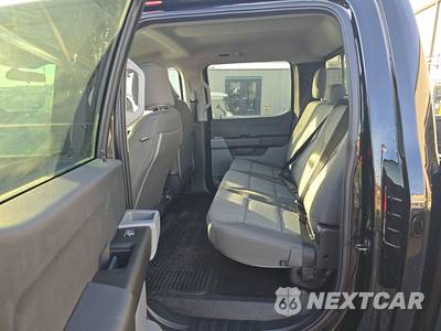 2025 Ford Super Duty F-250 XL Crew Cab Medium Bed - zdjęcie 13 z 20 - miniatura