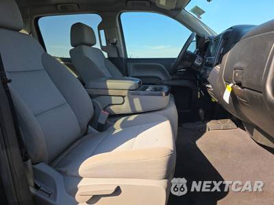 2018 Chevrolet Silverado 1500 Custom Crew Cab Short Bed 1CX - zdjęcie 8 z 34 - miniatura