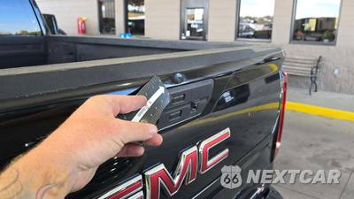 2020 GMC Sierra 1500 AT4 Crew Cab Short Bed 4SB - zdjęcie 20 z 42 - miniatura