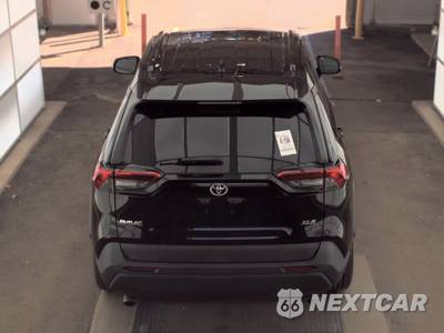 2019 Toyota RAV4 XLE Premium - zdjęcie 5 z 38 - miniatura