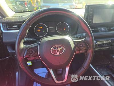 2019 Toyota RAV4 XLE Premium - zdjęcie 10 z 38 - miniatura