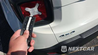 2023 Jeep Renegade Latitude - zdjęcie 25 z 30 - miniatura