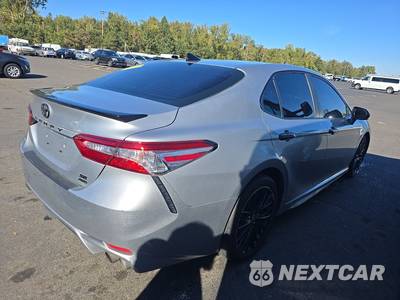 2020 Toyota Camry SE Nightshade - zdjęcie 4 z 50 - miniatura