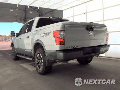 2018 Nissan TITAN PRO-4X Crew Cab Short Bed - zdjęcie 6 z 39 - miniatura