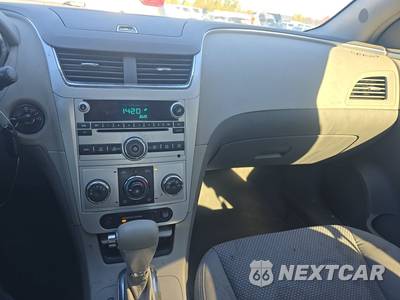 2009 Chevrolet Malibu LS 1FL - zdjęcie 11 z 54 - miniatura