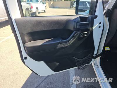 2013 Jeep Wrangler Sport - zdjęcie 9 z 40 - miniatura